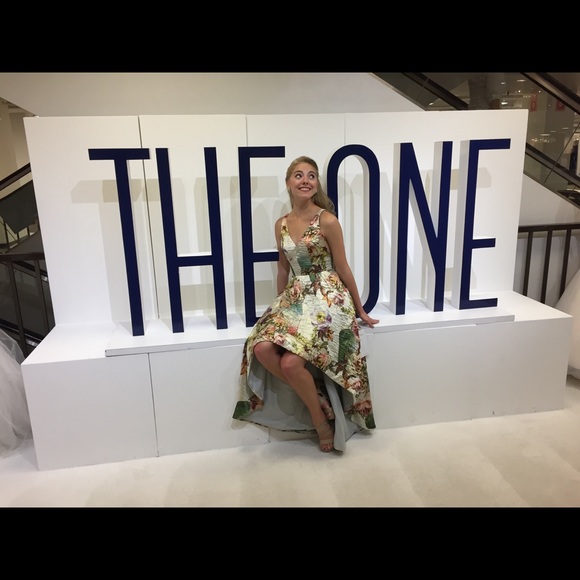 Meet your Posher, Jennifer - Picture 5 of 6